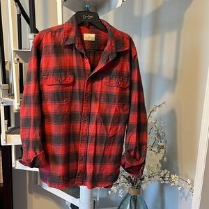 Red and Black Checkered Shirt-men’s XL perfect flannel for women to wear!